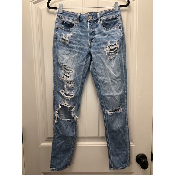 American Eagle Outfitters Women’s Tom Girl Distressed Denim Jeans Size 00 Blue - Picture 1 of 7